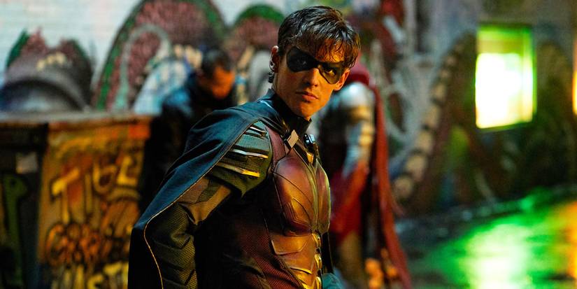 Robin Titans Cropped