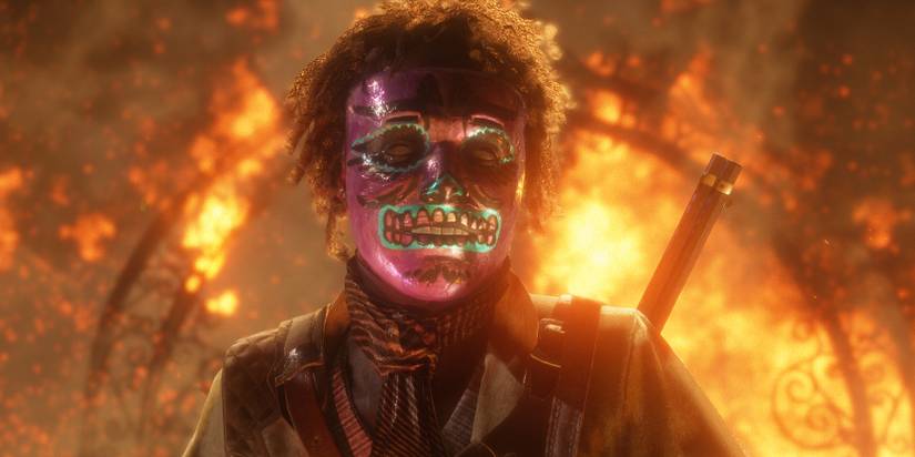 red dead online player with a mask on Cropped