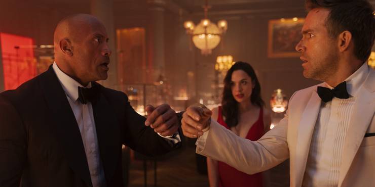 Dwayne Johnson želi biti sljedeći James Bond red notice.jpg?q=50&fit=crop&w=740&dpr=1