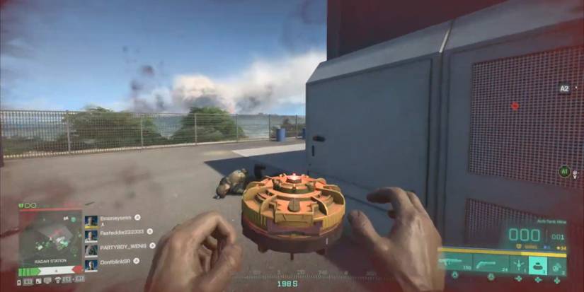 Battlefield 2042 - Anti-tank Mine - Player drops mine to frag enemies