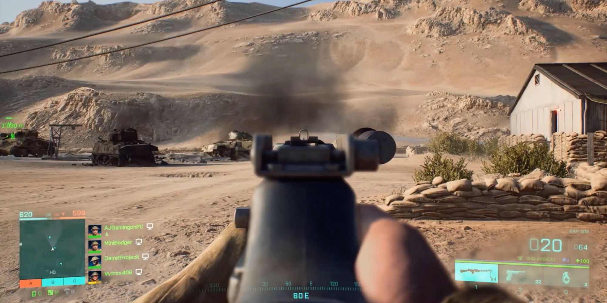 Battlefield 2042 - Feature - Player fighting in the desert