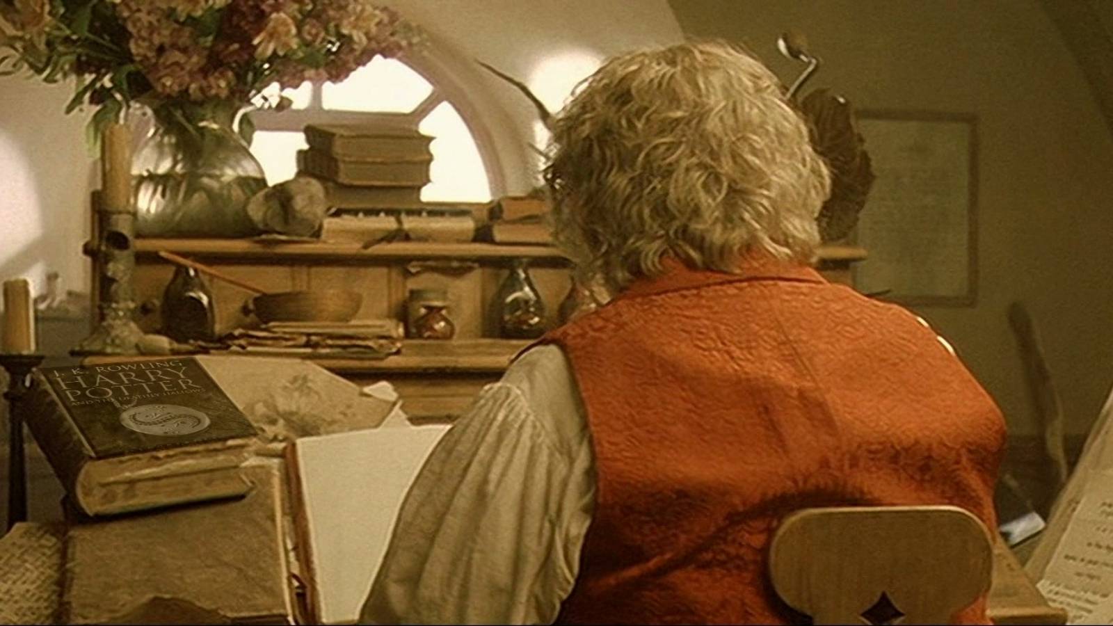 Bilbo Writing (1)