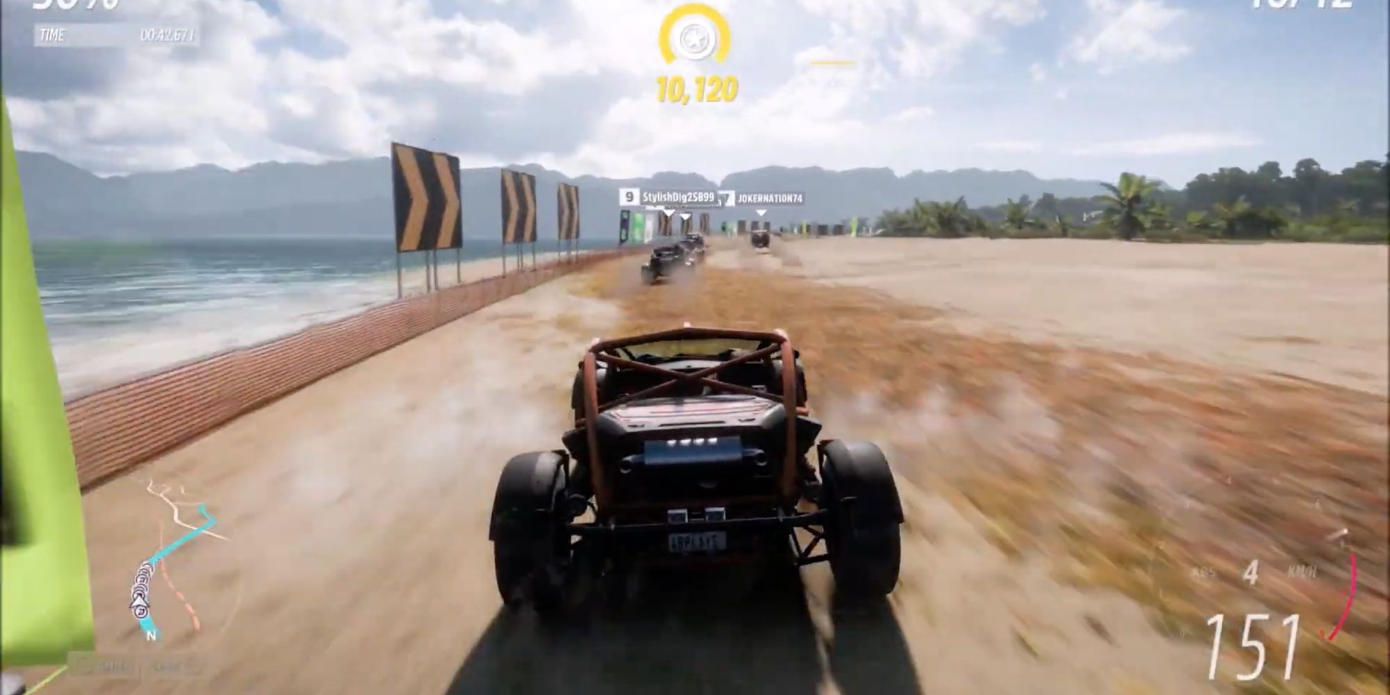 Forza Horizon 5 - Ariel Nomad - Player cruises in an SUV by the beach