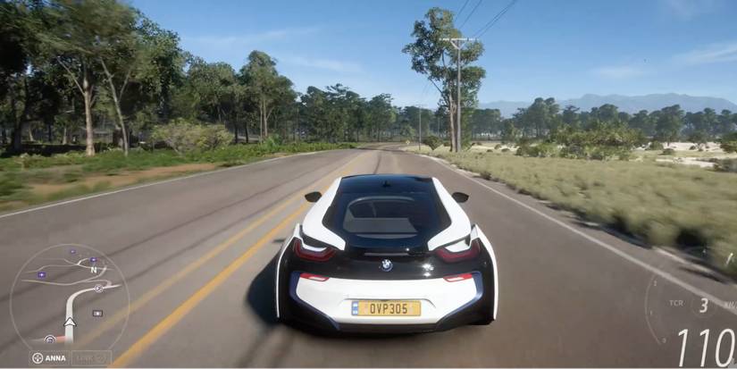 Forza Horizon 5 - BMW i8 - Player drives a super car with a hybrid i3 engine