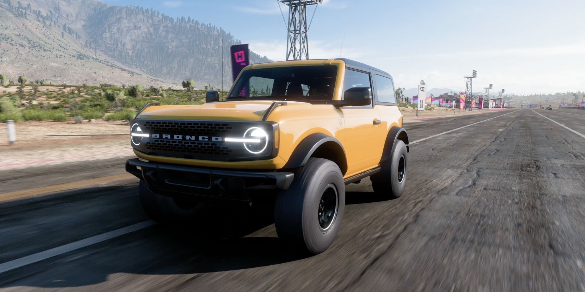 Forza Horizon 5 - Ford Bronco - Player drives a SUV on a bright day