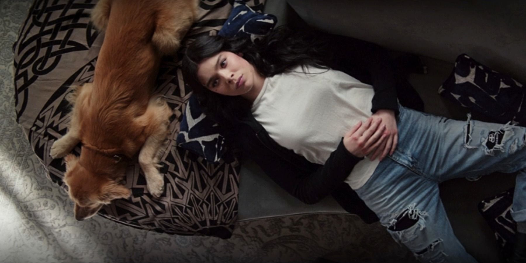 Kate Bishop and Lucky the Pizza Dog in Hawkeye