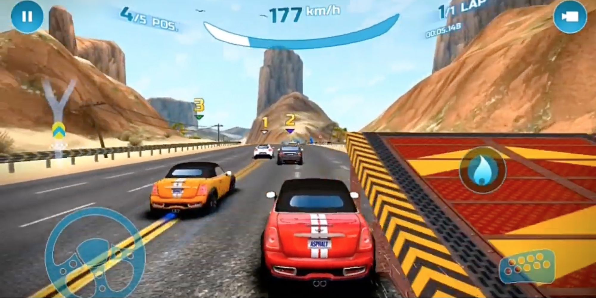 Mobile Racing Games - Asphalt Nitro - Player races against opponents in the desert