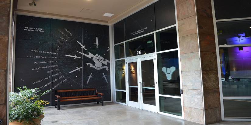 bungie-HR-stepping-down