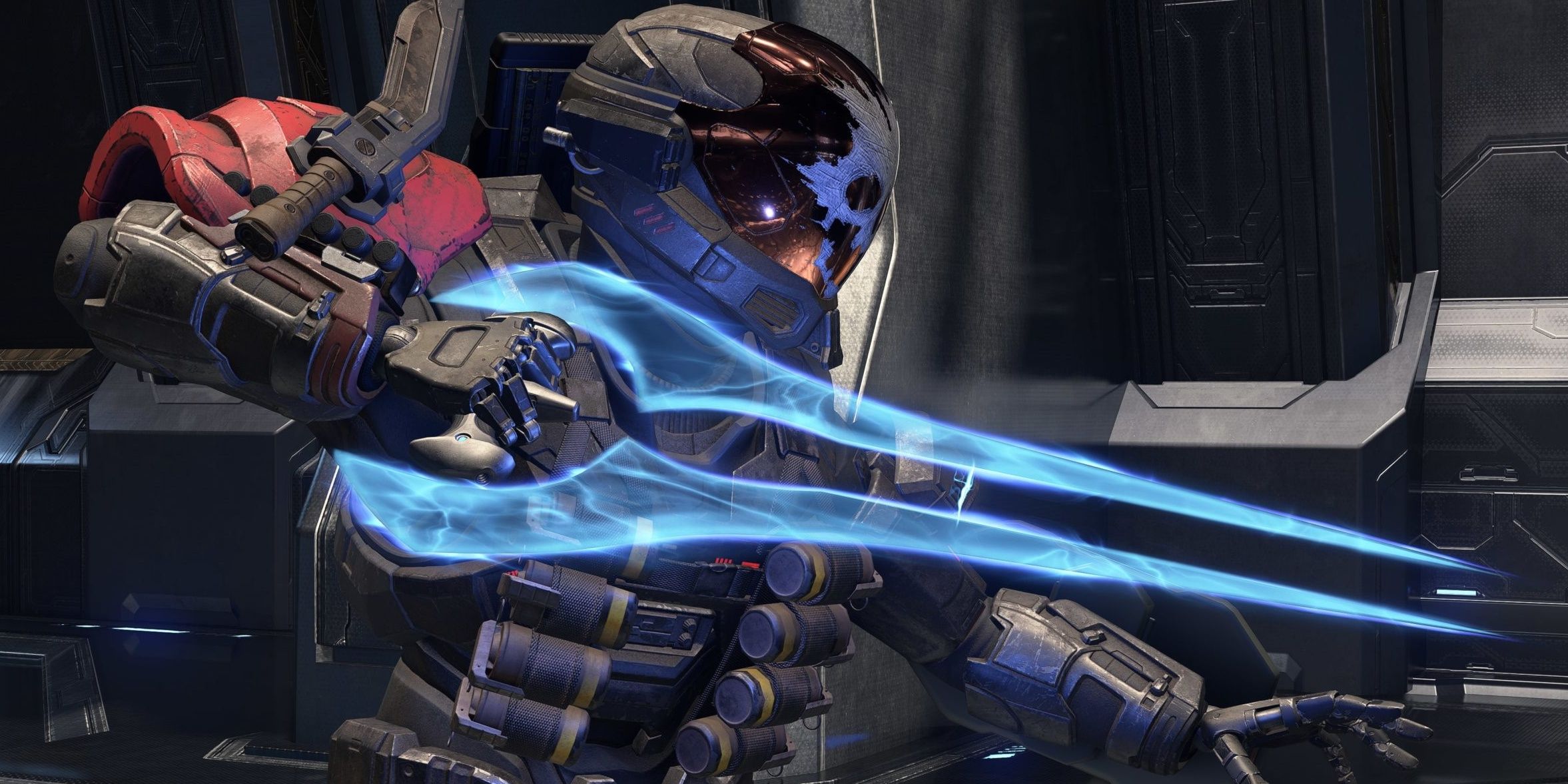 halo player holding an energy sword 