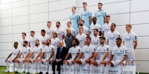 Official image of Real Madrid football team.