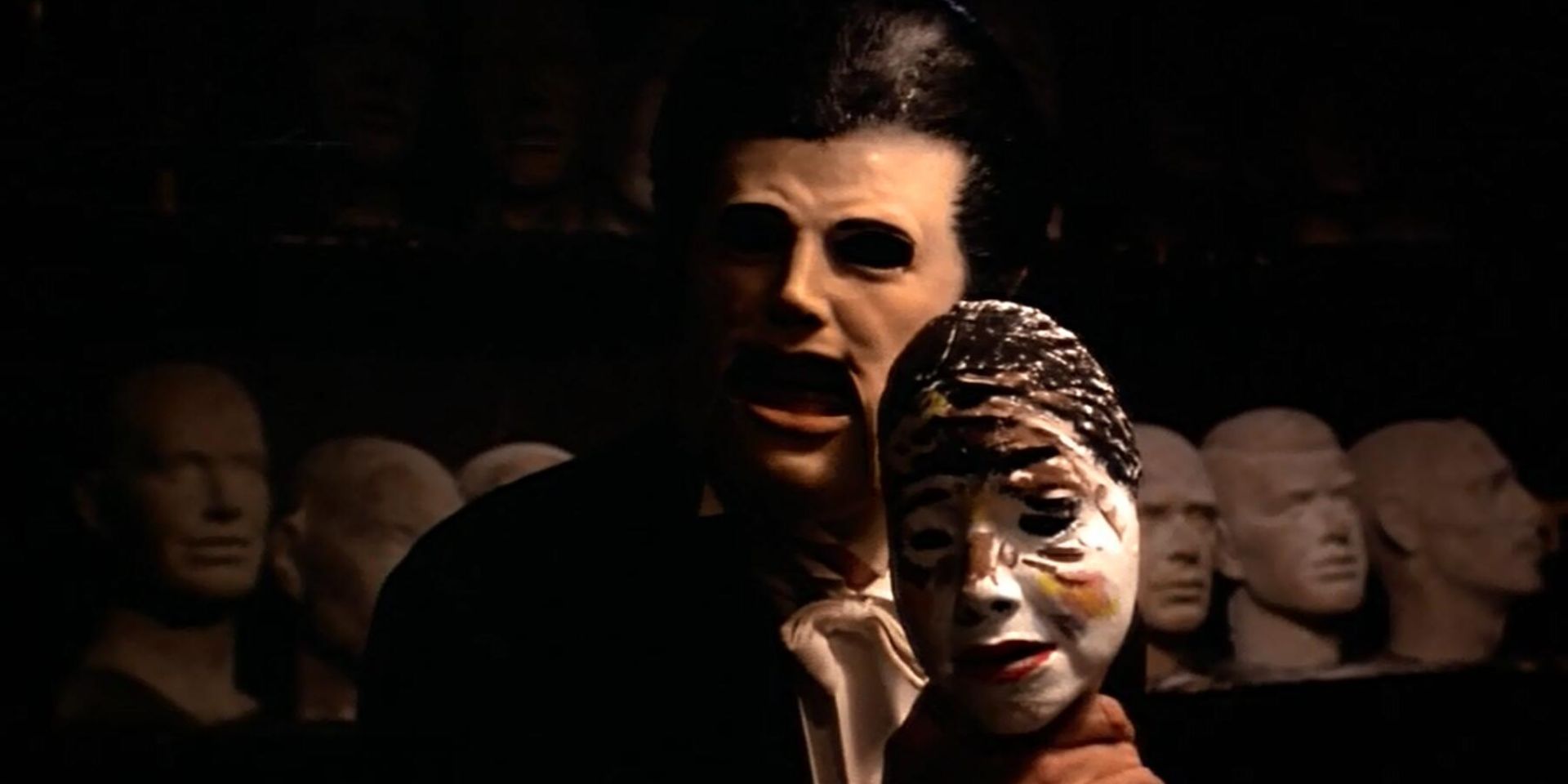Villain with a mannequin in Tourist Trap