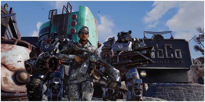 Brotherhood outside RobCo building.