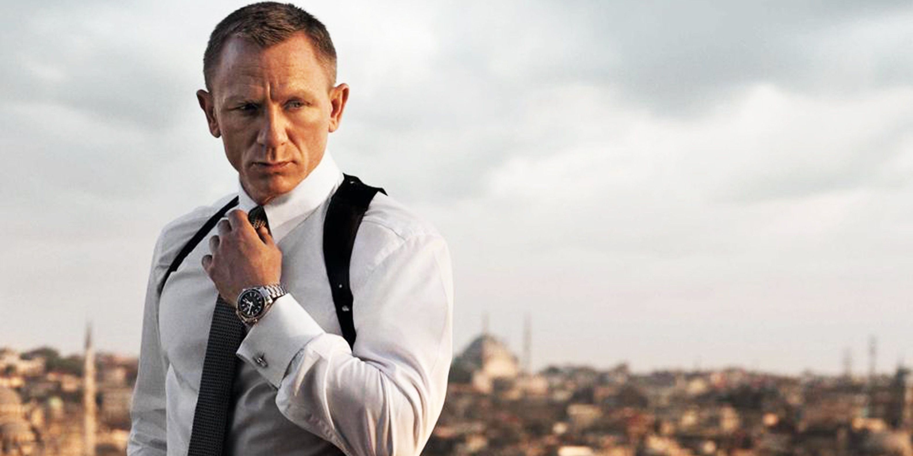 Daniel Craig James Bond Cover Picture Cropped