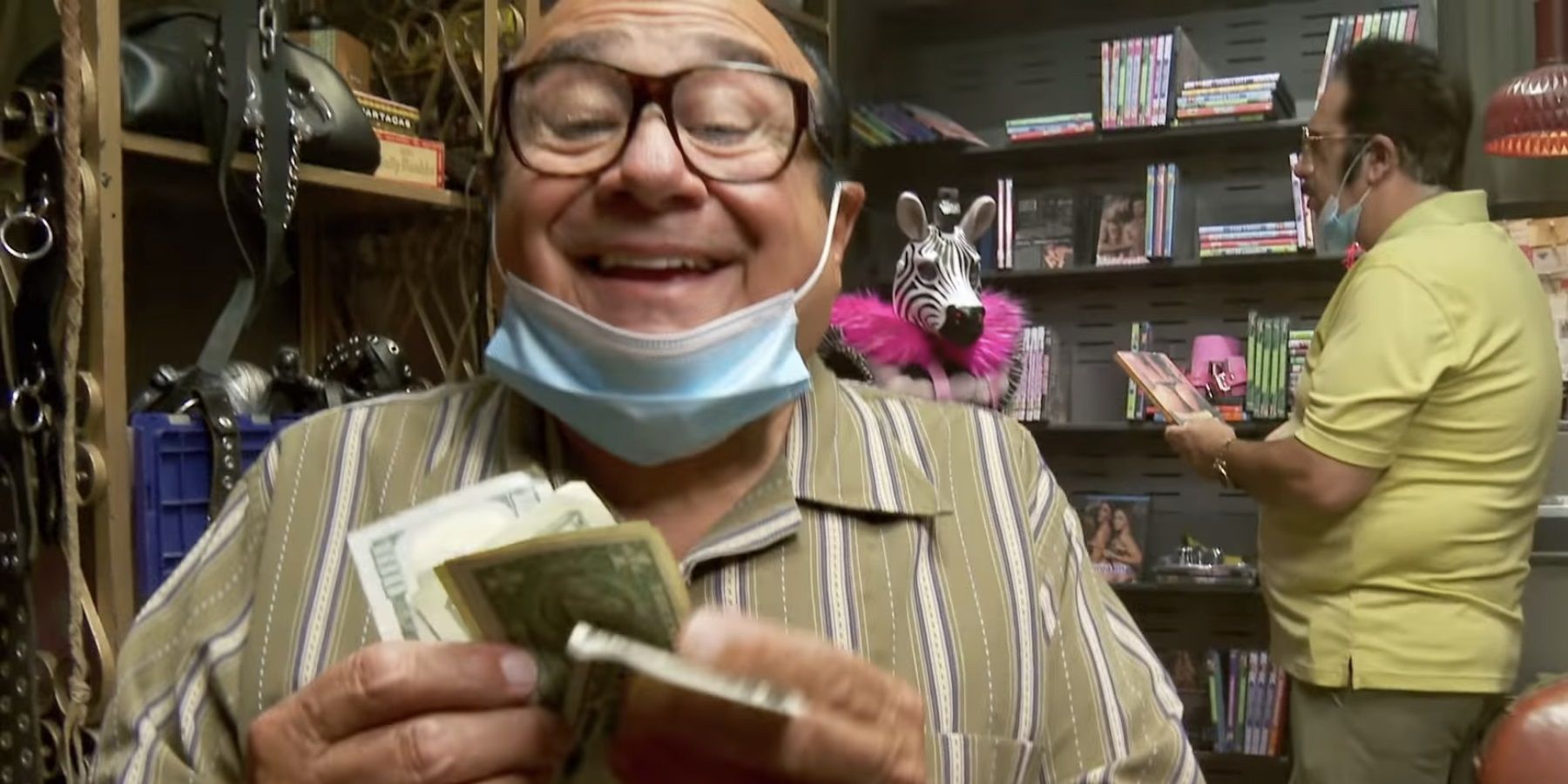 Frank counting money in It's Always Sunny