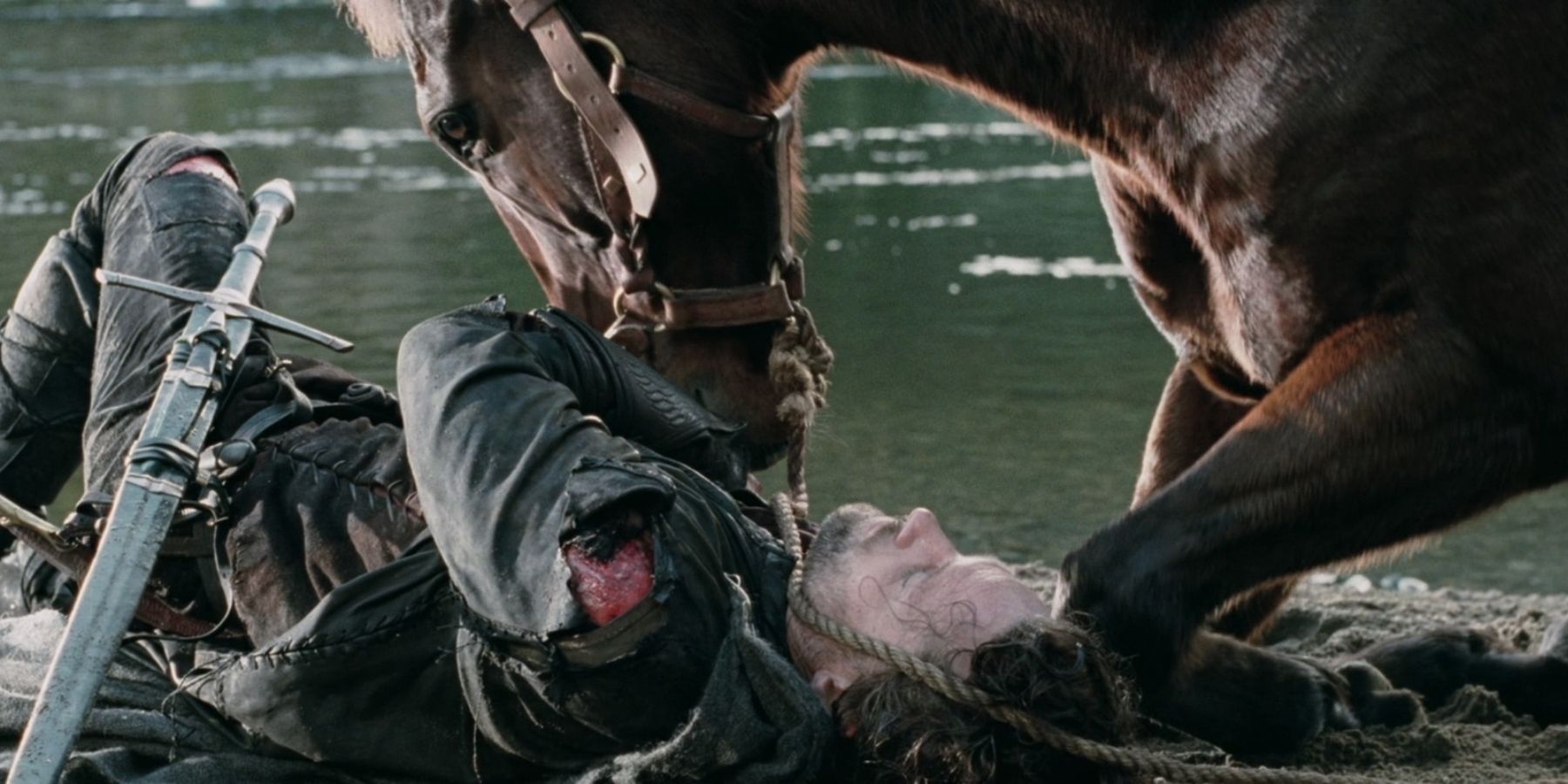 Hasufel-saving-Aragorn-1