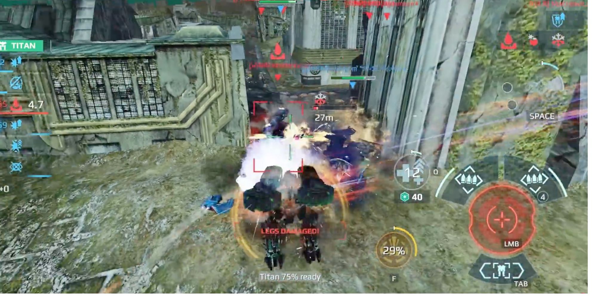 Heavy Weapons in War Robots - Thunder - Player strikes opponent at mid-range