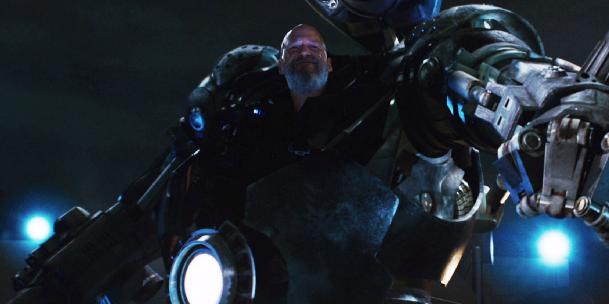 Obadiah Stane controlling the Iron Monger suit in Iron Man