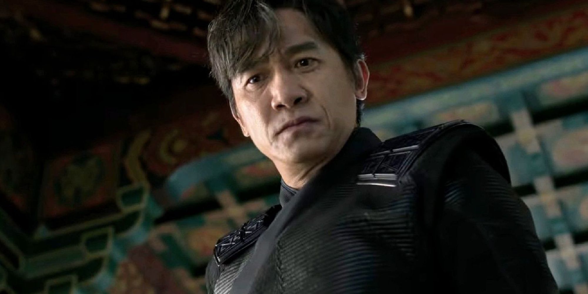 Xu Wenwu looking down at someone in Shang-Chi