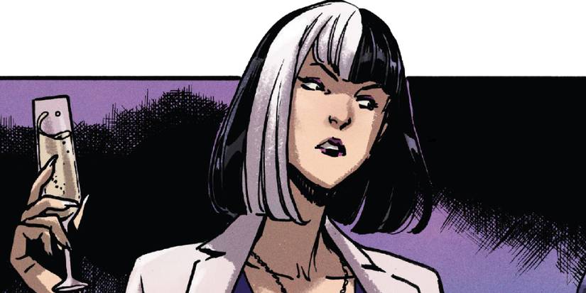 Close-up of Saya Ishii holding champagne in a Silk comic panel