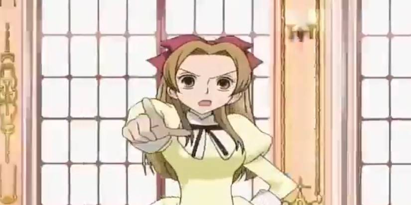 Renge Hoshakuji pointing at the screen