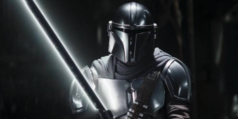 The Mandalorian wielding the Darksaber in The Book of Boba Fett