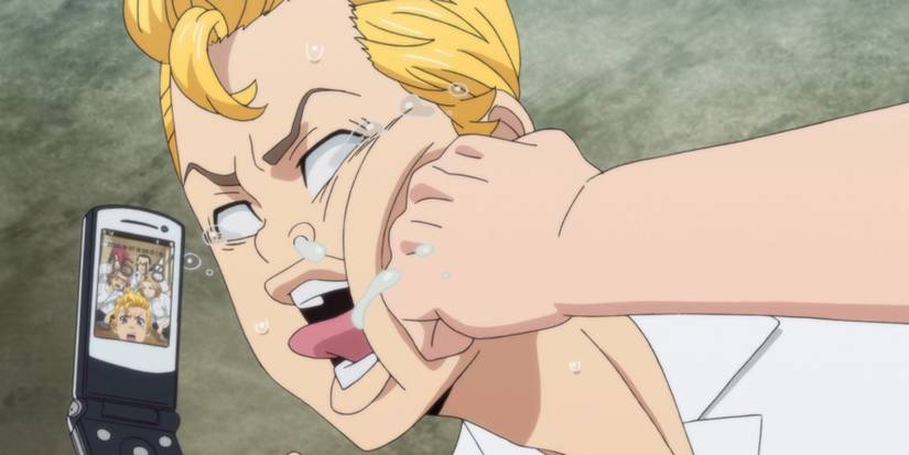 Tokyo Revengers Takemichi getting punched in the face