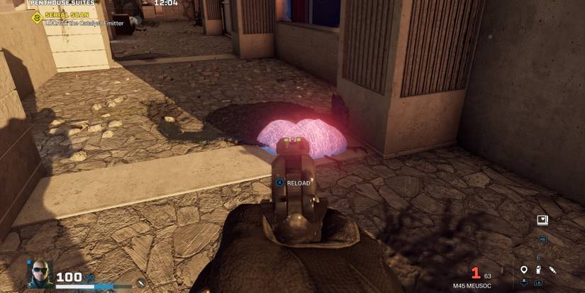 Rainbow Six Extraction pistol aiming at Sludge enemy