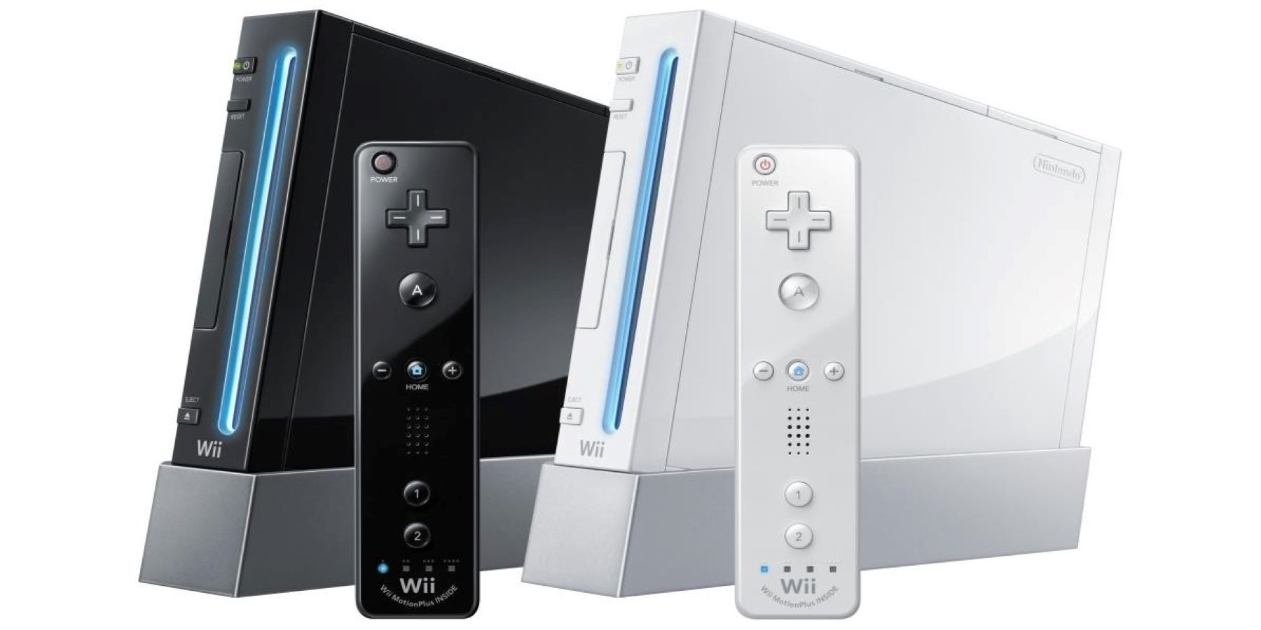 Une Wii blanche et une Wii noire côte à côte avec deux Wiimote devant