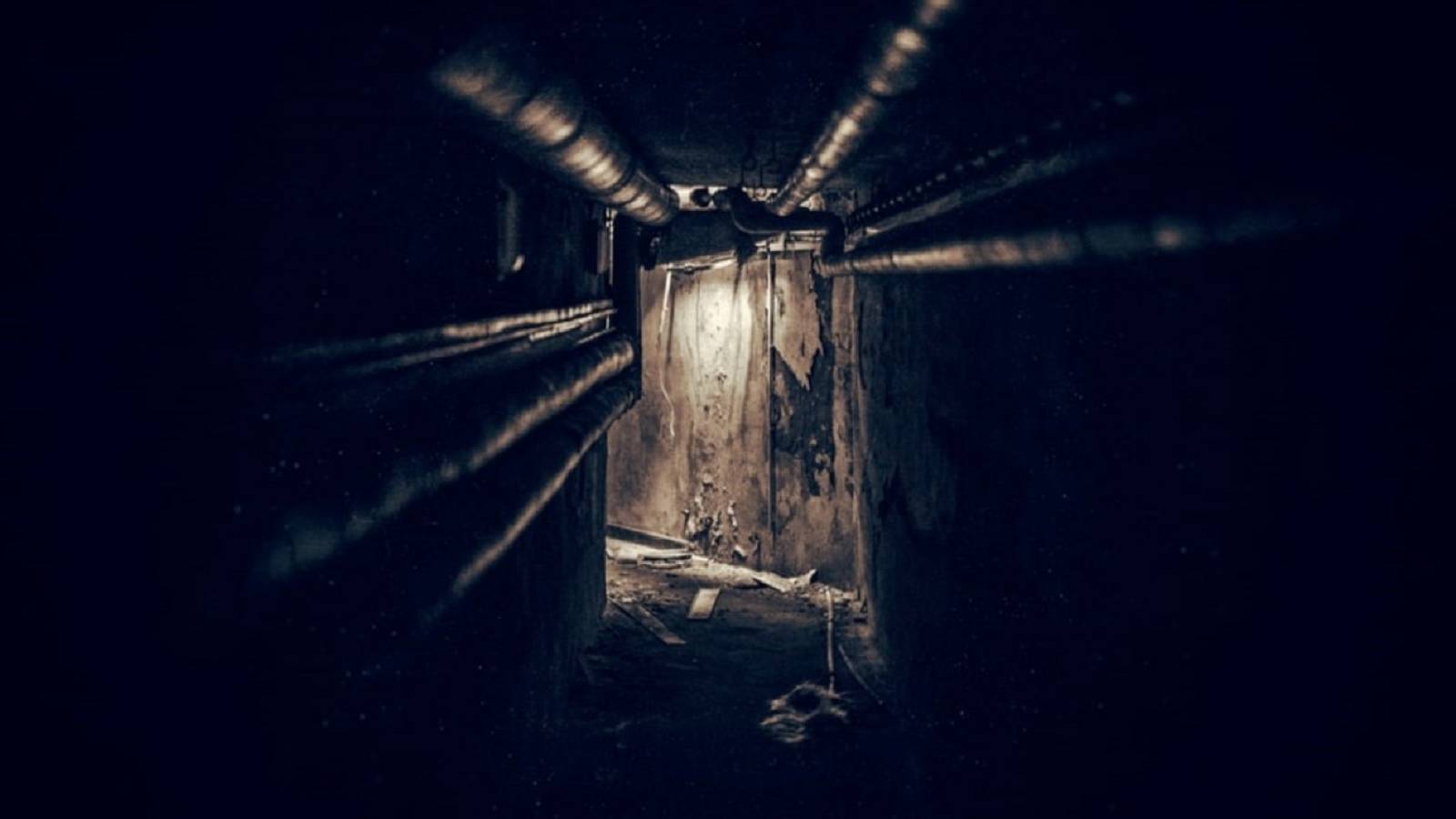 abandoned doorway feature