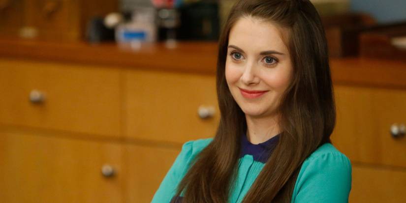 community-alison-brie Cropped