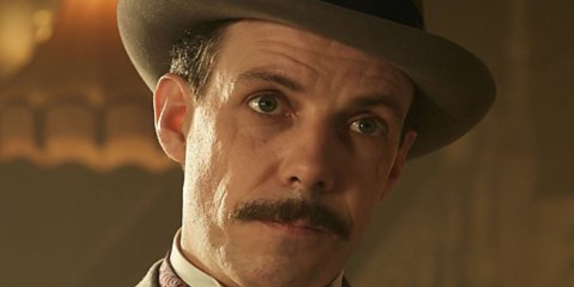 An image of Darcy Sabini from TV show Peaky Blinders.