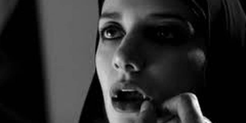 A-Girl-Walks-Home-Alone-At-Night