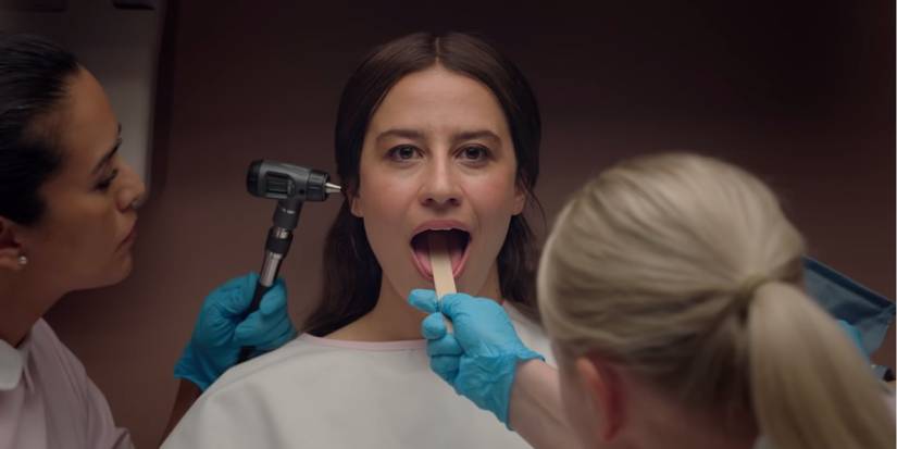 Ilana Glazer at the doctor's office as Lucy in False Positive