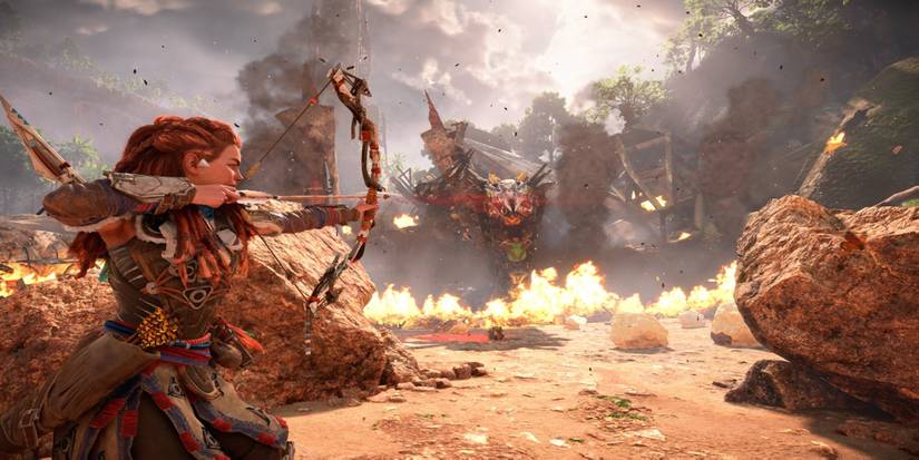 Fighting an enemy in Horizon: Forbidden West