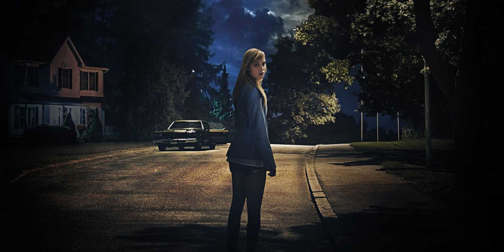 Still cut from Jay from It Follows