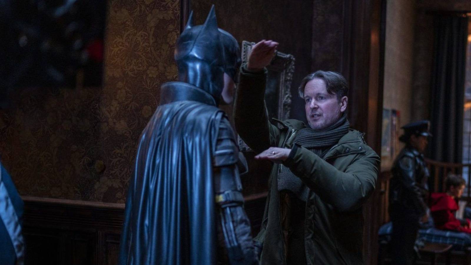 Matt Reeves behind the scenes in The Batman