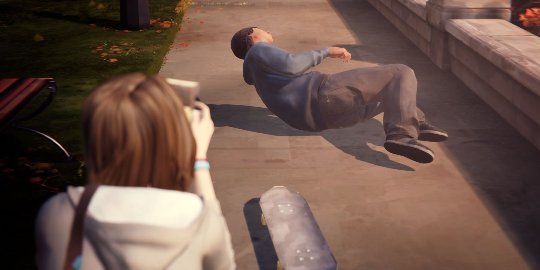 Max taking a picture of a skater at Blackwell Academy Campus in episode 1 of Life is Strange