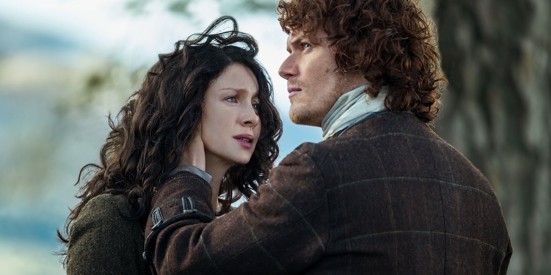 Outlander Claire and Jamie in Passionate Scene