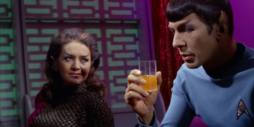 Spock with a Romulan woman