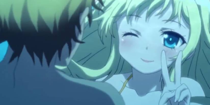 Sena Kashiwazaki and Kodaka Hasegawa underwater