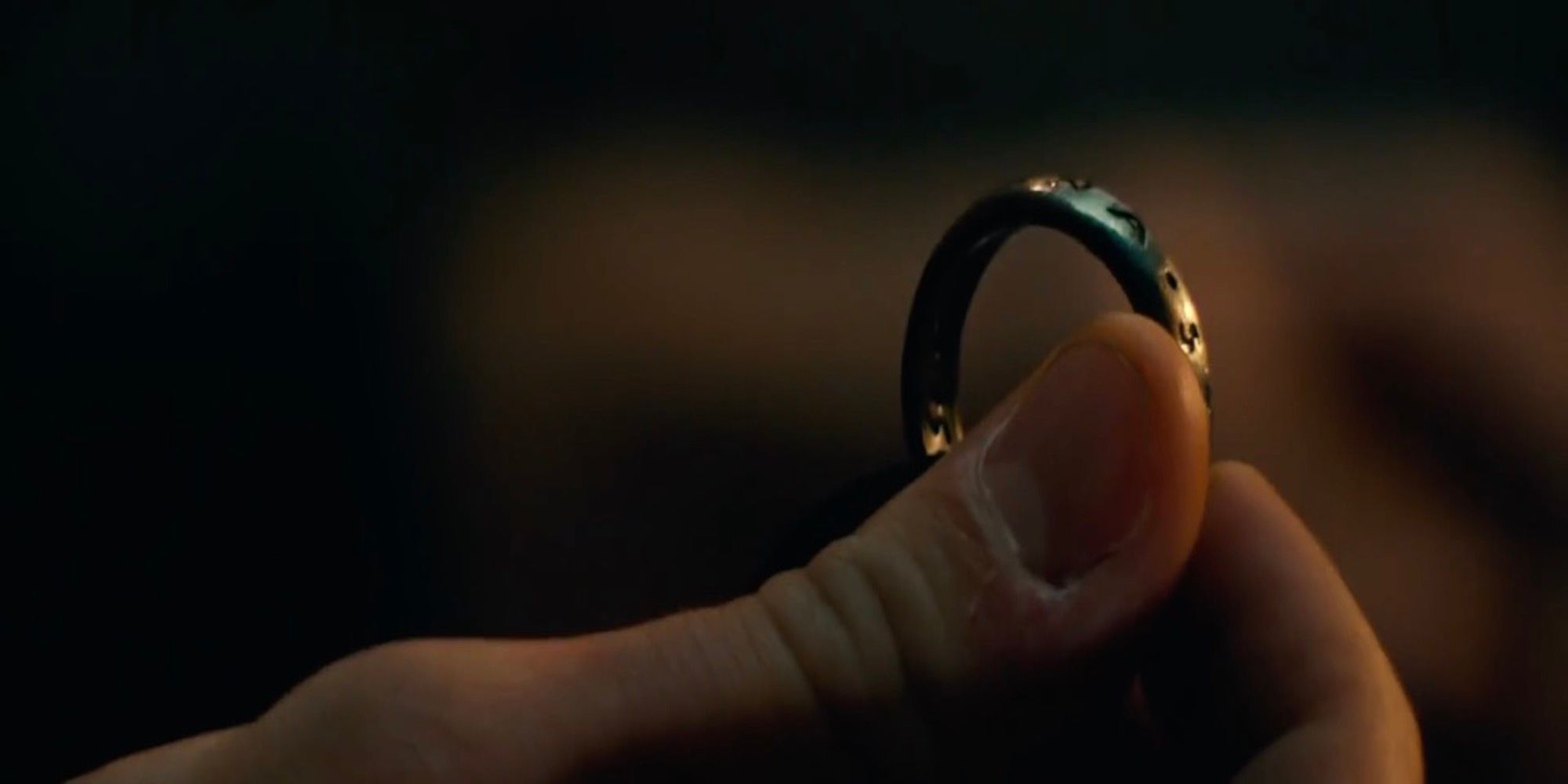 Nate’s ring from the Uncharted Movie