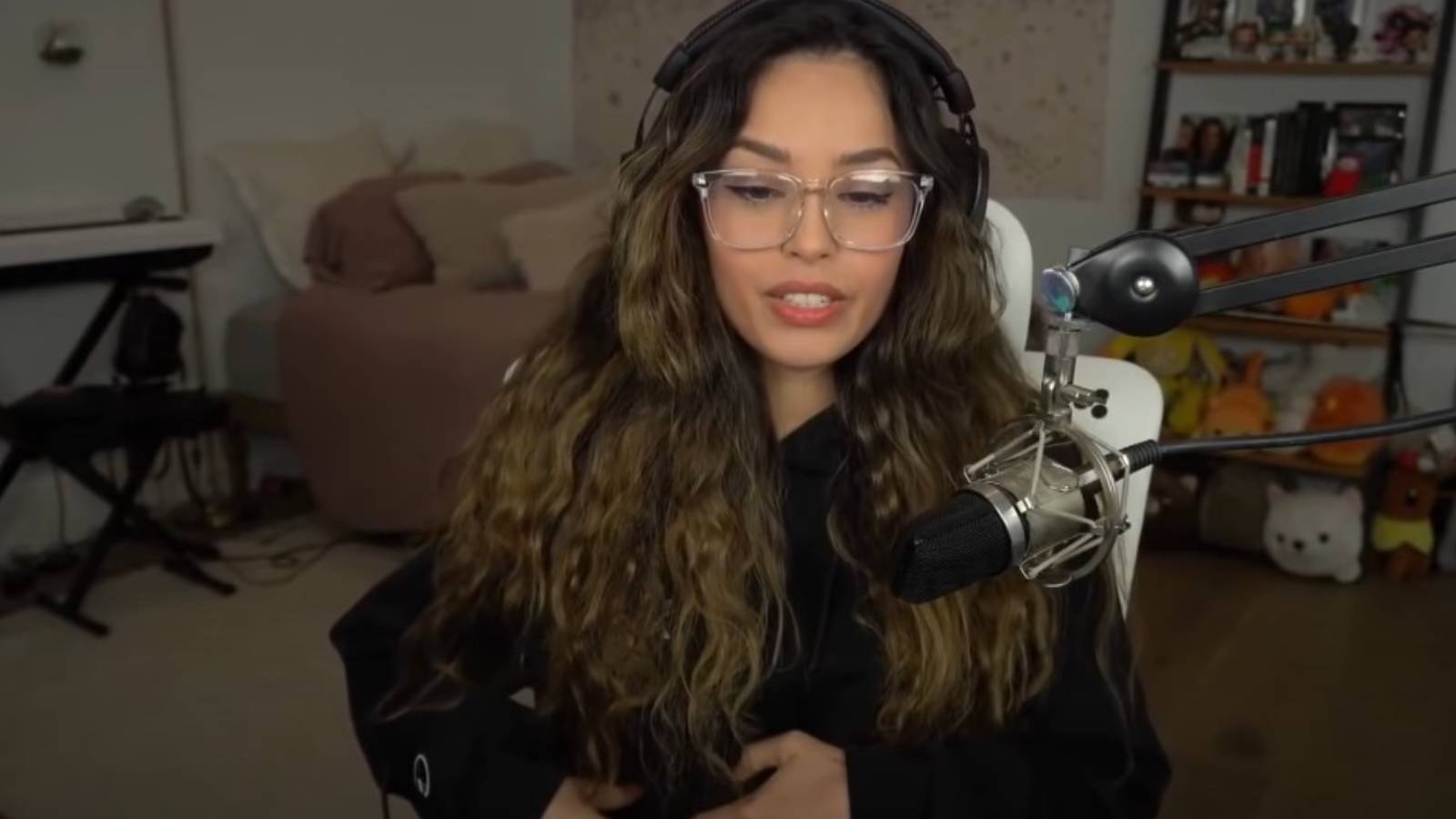 Valkyrae-Explains-Why-Shes-Sticking-With-YouTube-Instead-of-Returning-to-Twitch-1