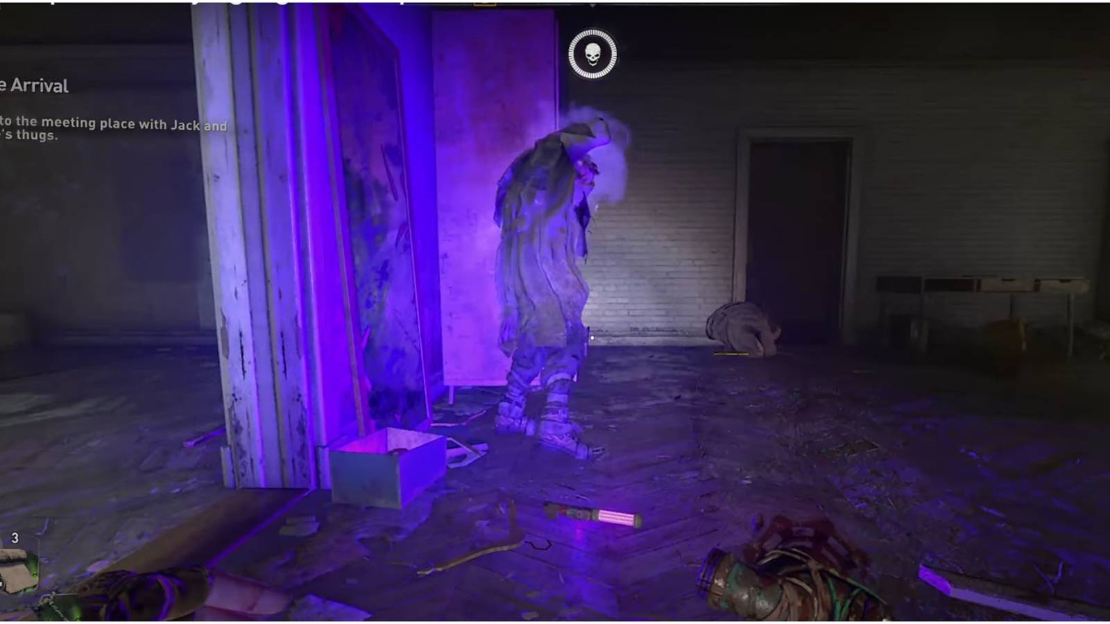 Throwing a UV bar a the feet of a Zombie