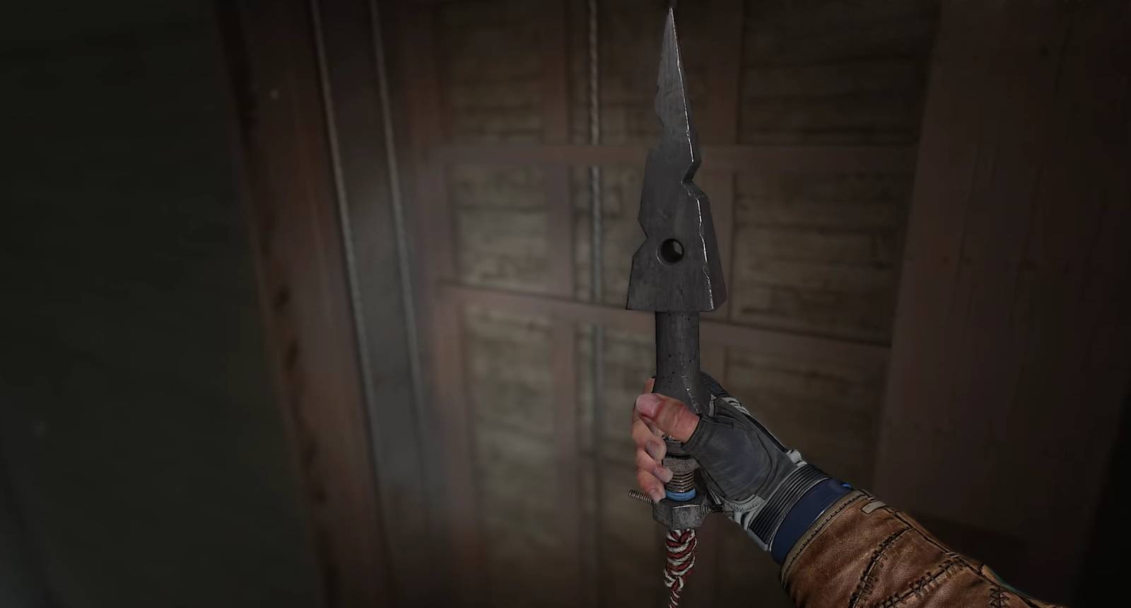 The grappling hook in hand