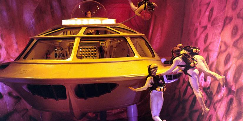 fantastic voyage 1966 screenshot exterior of ship