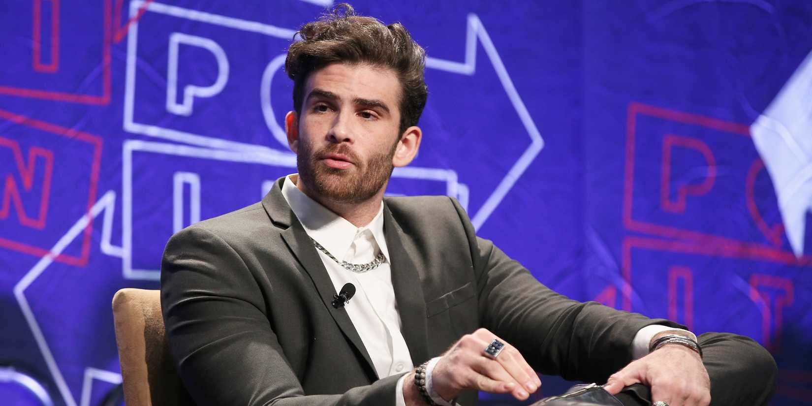 hasan piker chair feature