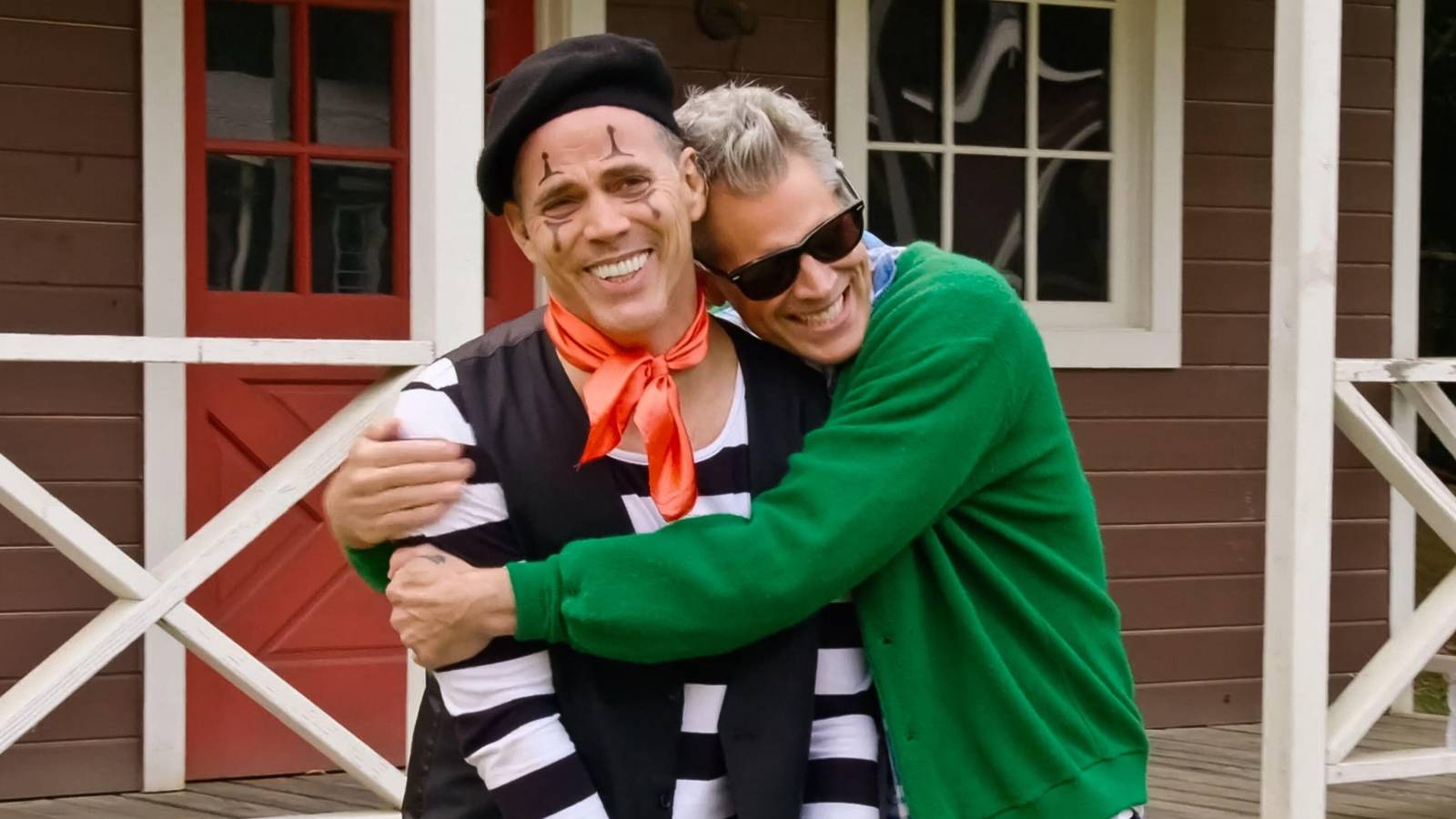 Johnny Knoxville Steve-O hug Jackass Forever