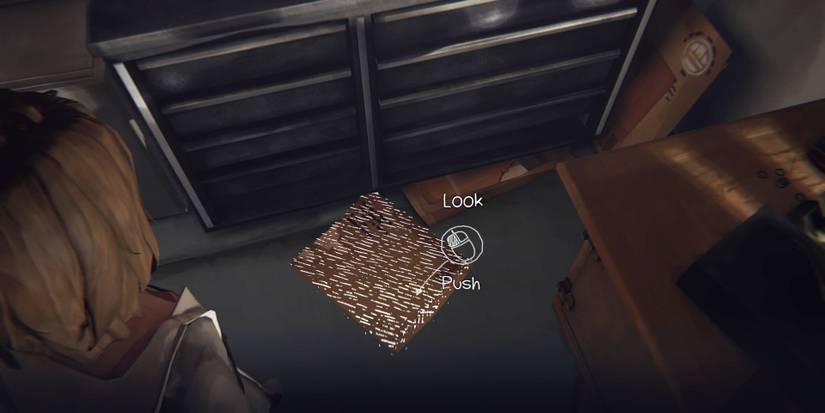 life-is-strange-tiny-tools-garage-cardboard