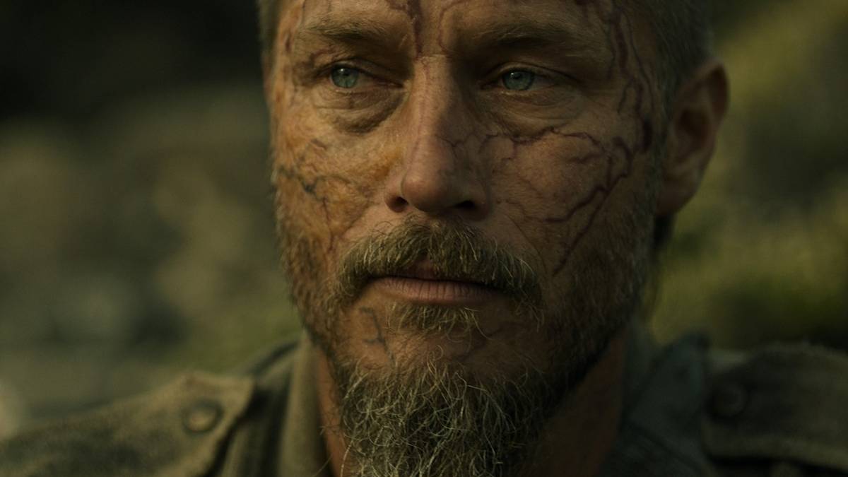 raised-by-wolves-s2-e3 Cropped