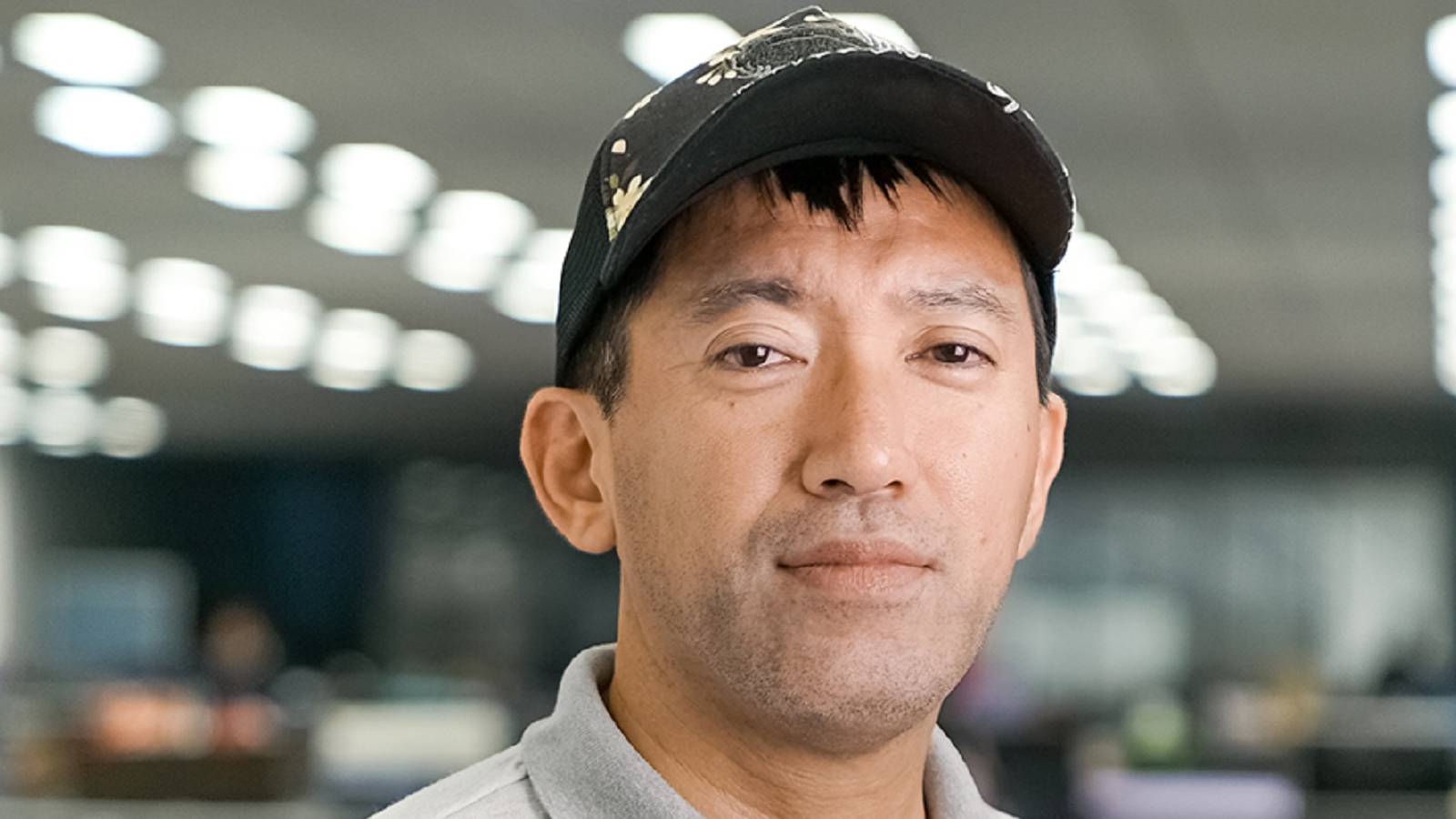 shinji mikami face feature